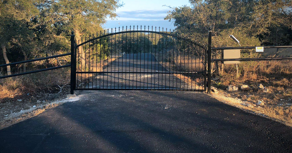 Automatic Gates vs. Manual Gates