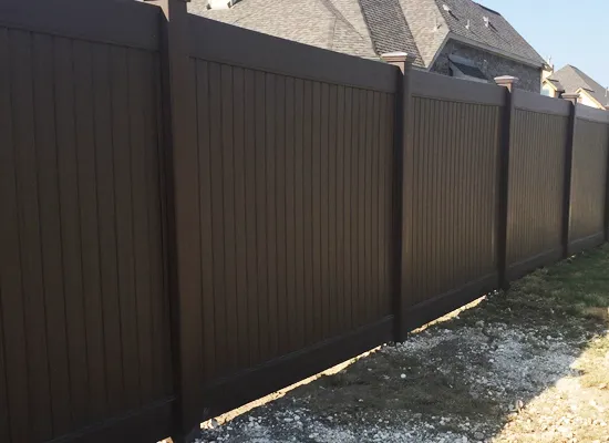 Low-Maintenance Vinyl Fence for Your Home